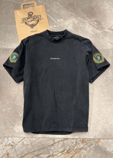 Футболка Balenciaga