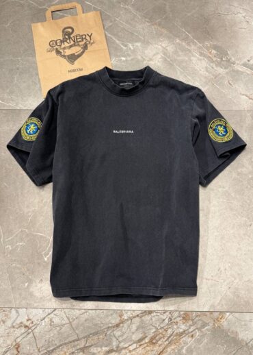 Футболка Balenciaga
