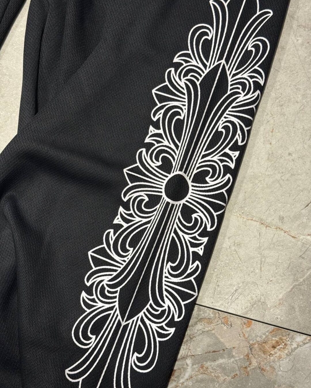 Спортивные штаны Chrome Hearts — изображение 9