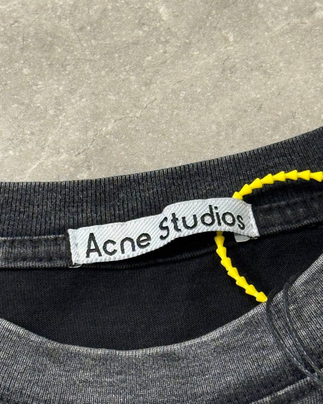 Футболка Acne Studios — изображение 4