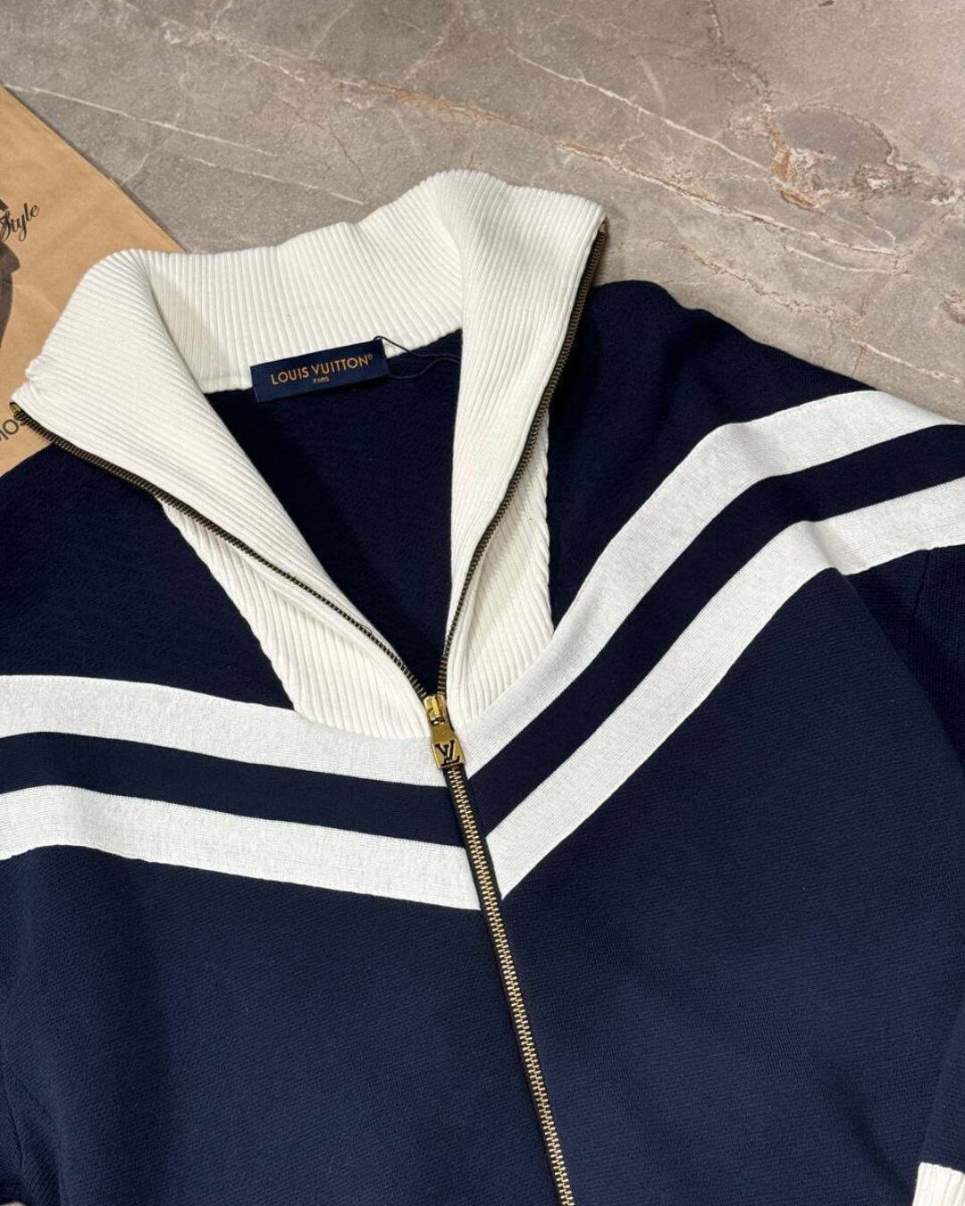 Кофта Louis Vuitton — изображение 3