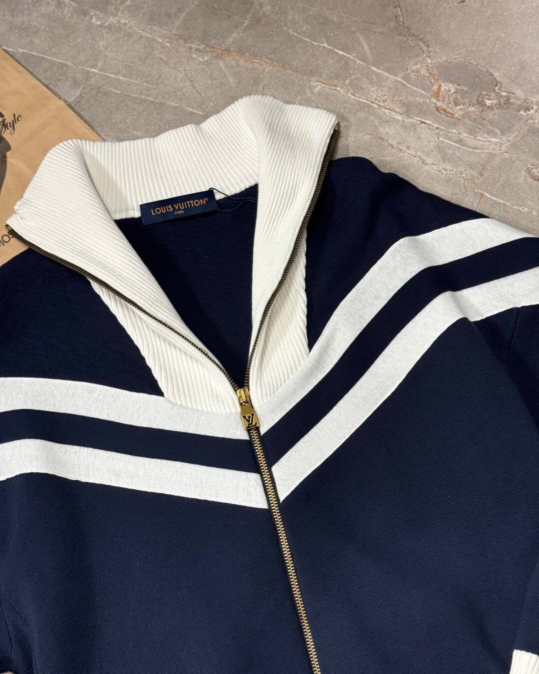 Кофта Louis Vuitton — изображение 3