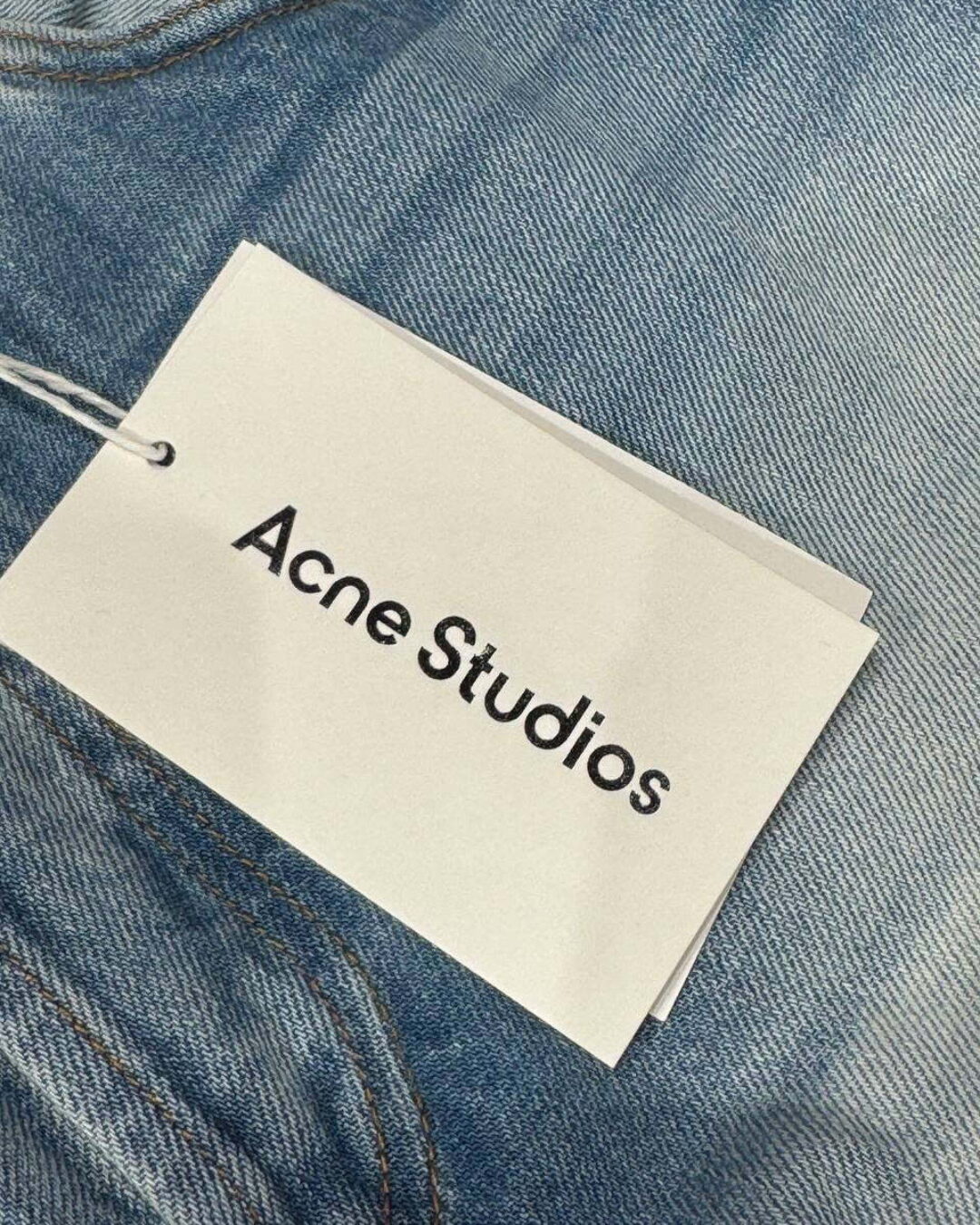 Джинсы Acne Studios — изображение 5