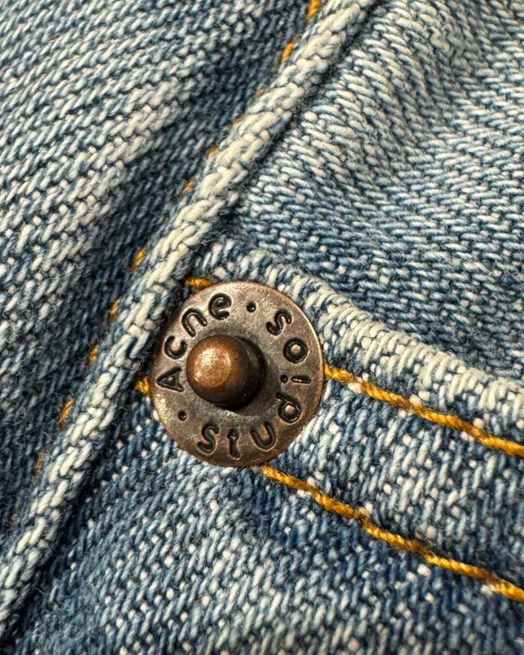 Джинсы Acne Studios — изображение 6