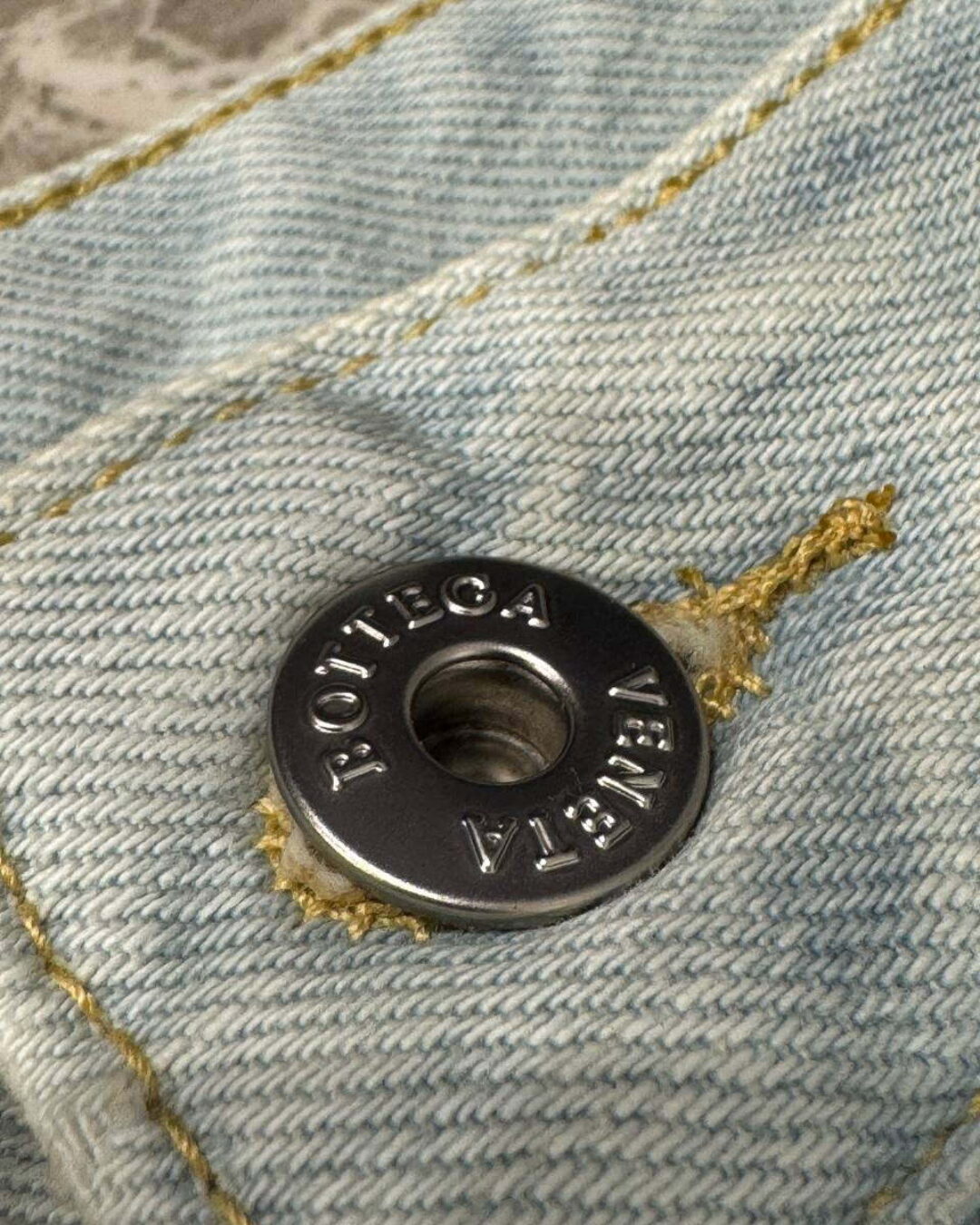 Джинсы Bottega Veneta — изображение 8