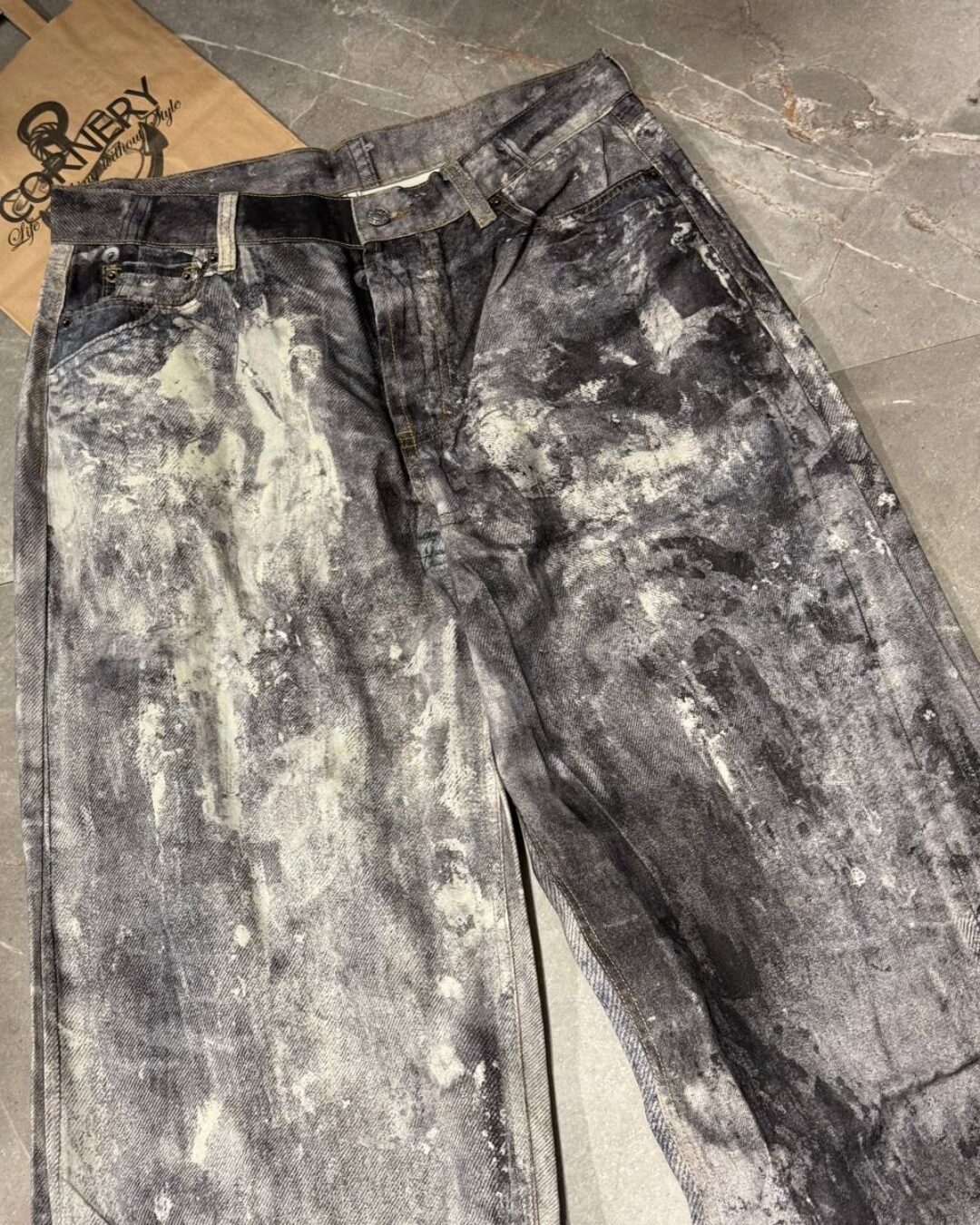 Джинсы Acne Studios — изображение 4