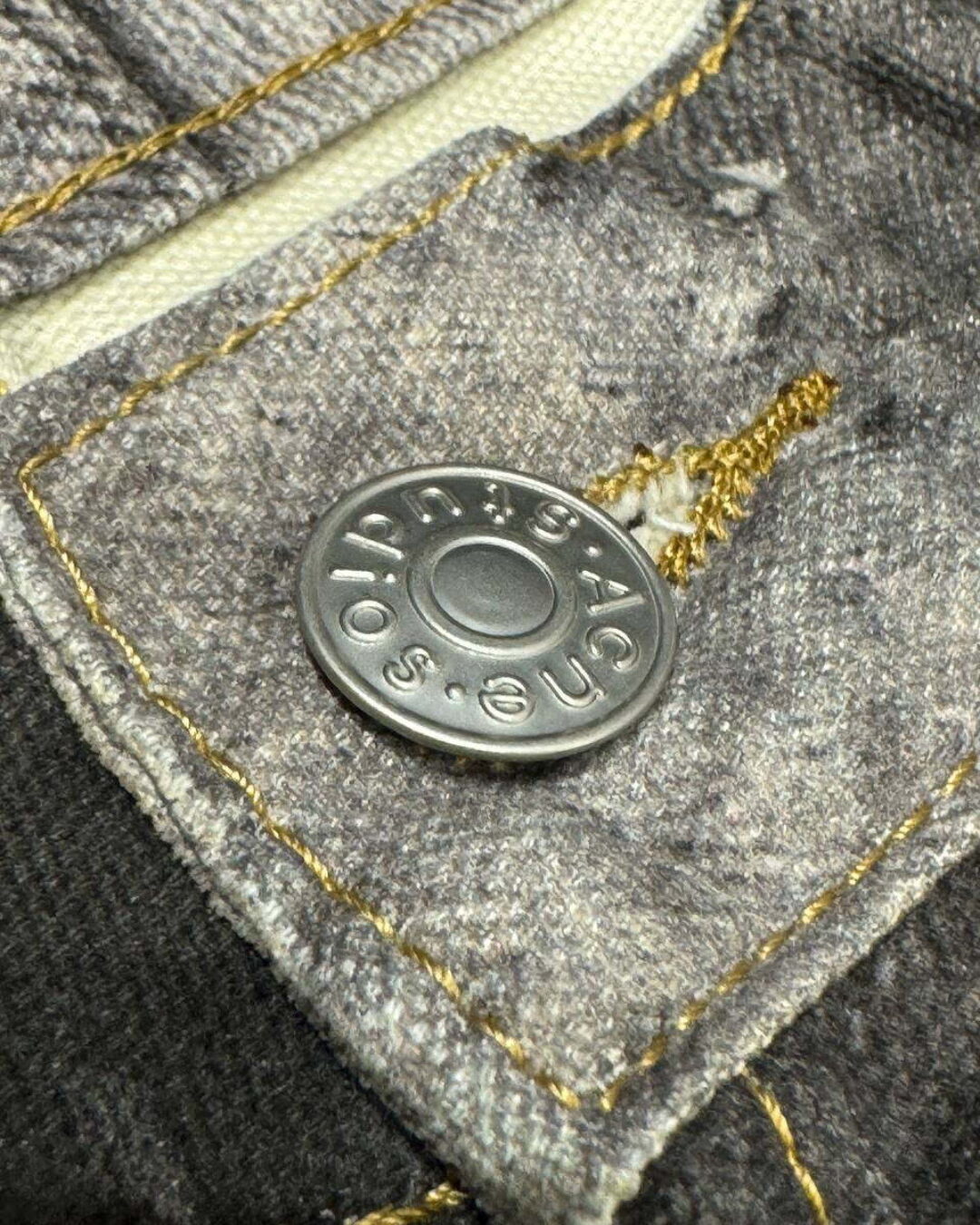 Джинсы Acne Studios — изображение 5