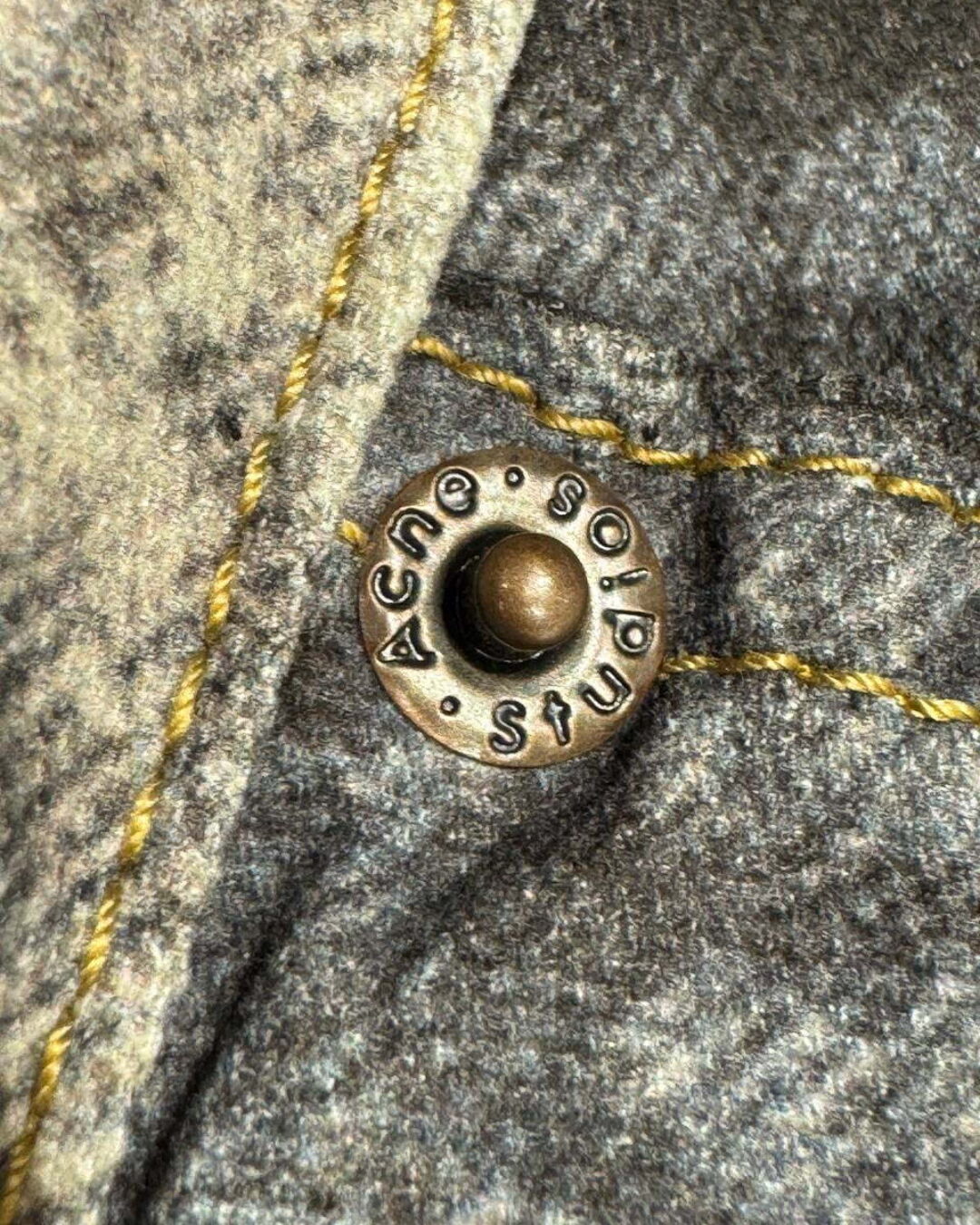 Джинсы Acne Studios — изображение 6