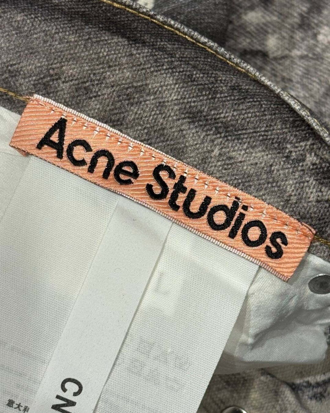 Джинсы Acne Studios — изображение 8