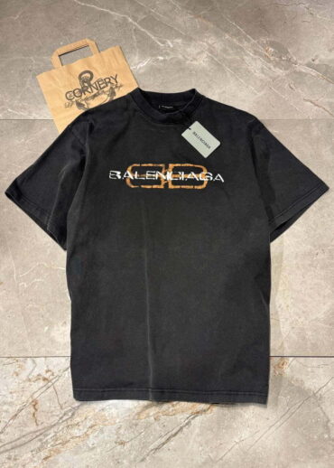 Футболка Balenciaga