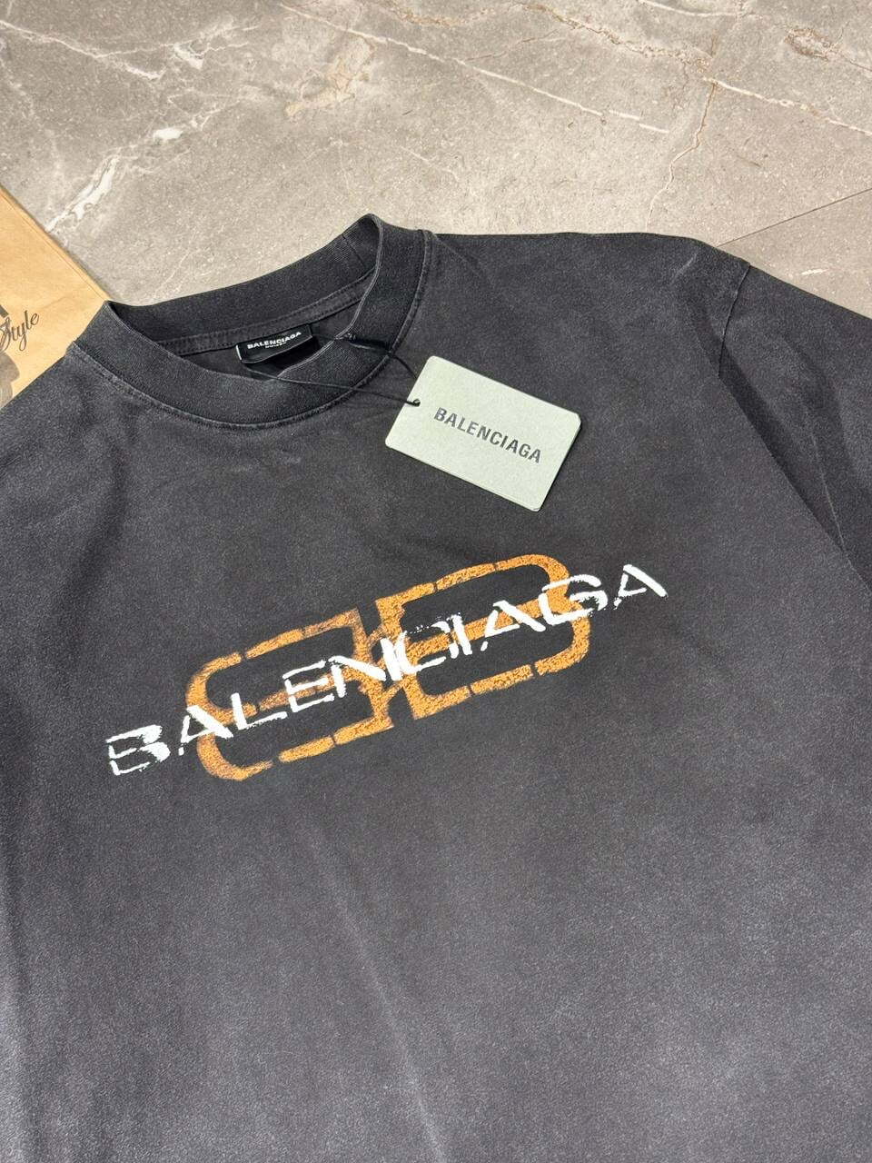 Футболка Balenciaga — фото 4