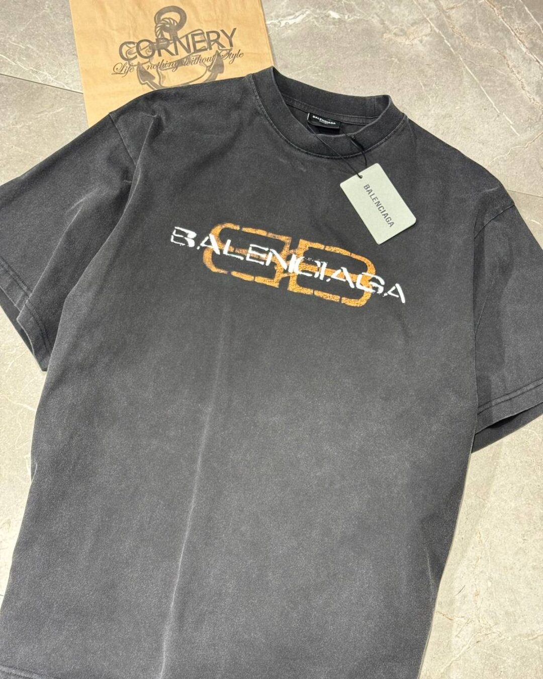 Футболка Balenciaga — изображение 5