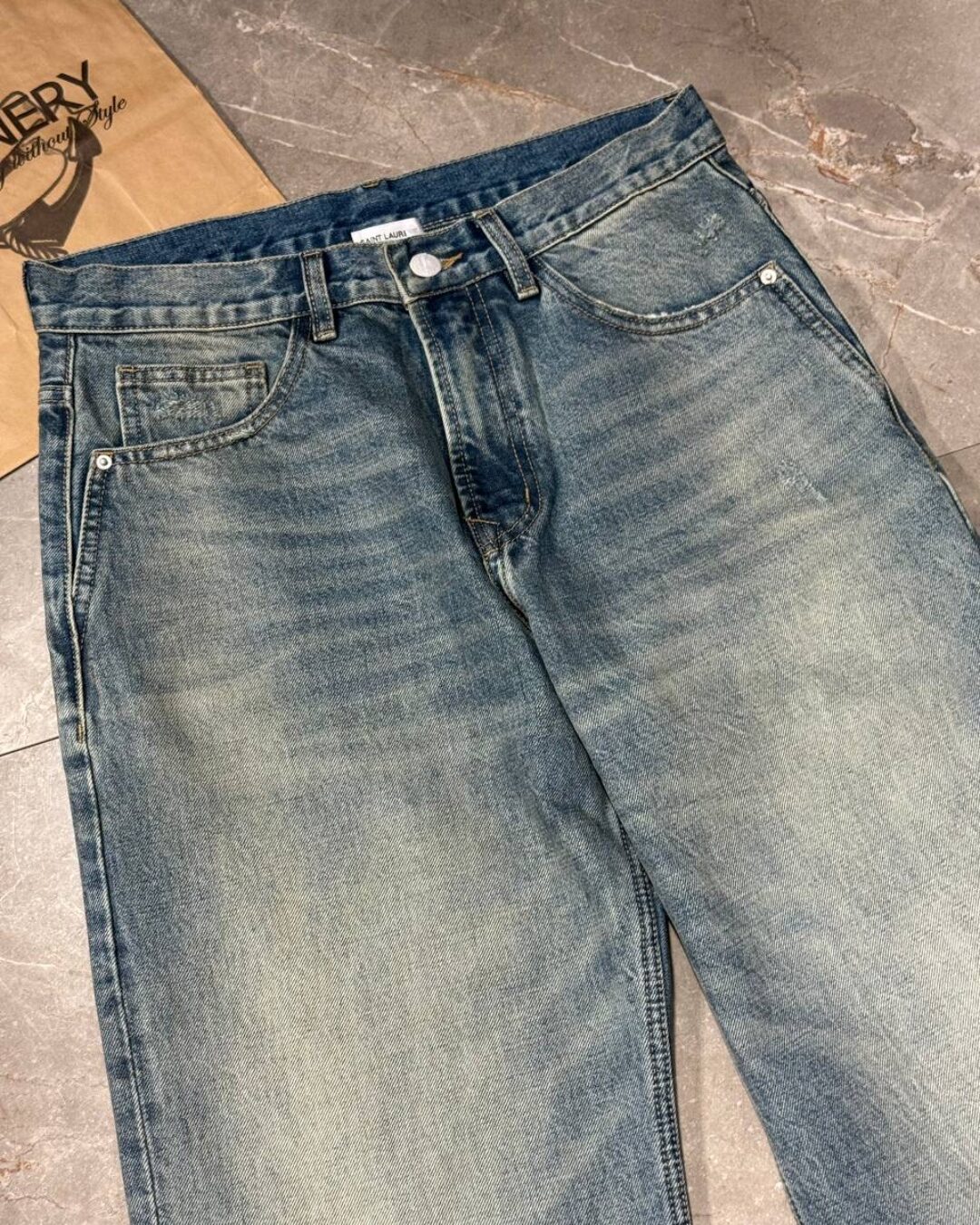 Джинсы Saint Laurent — изображение 3