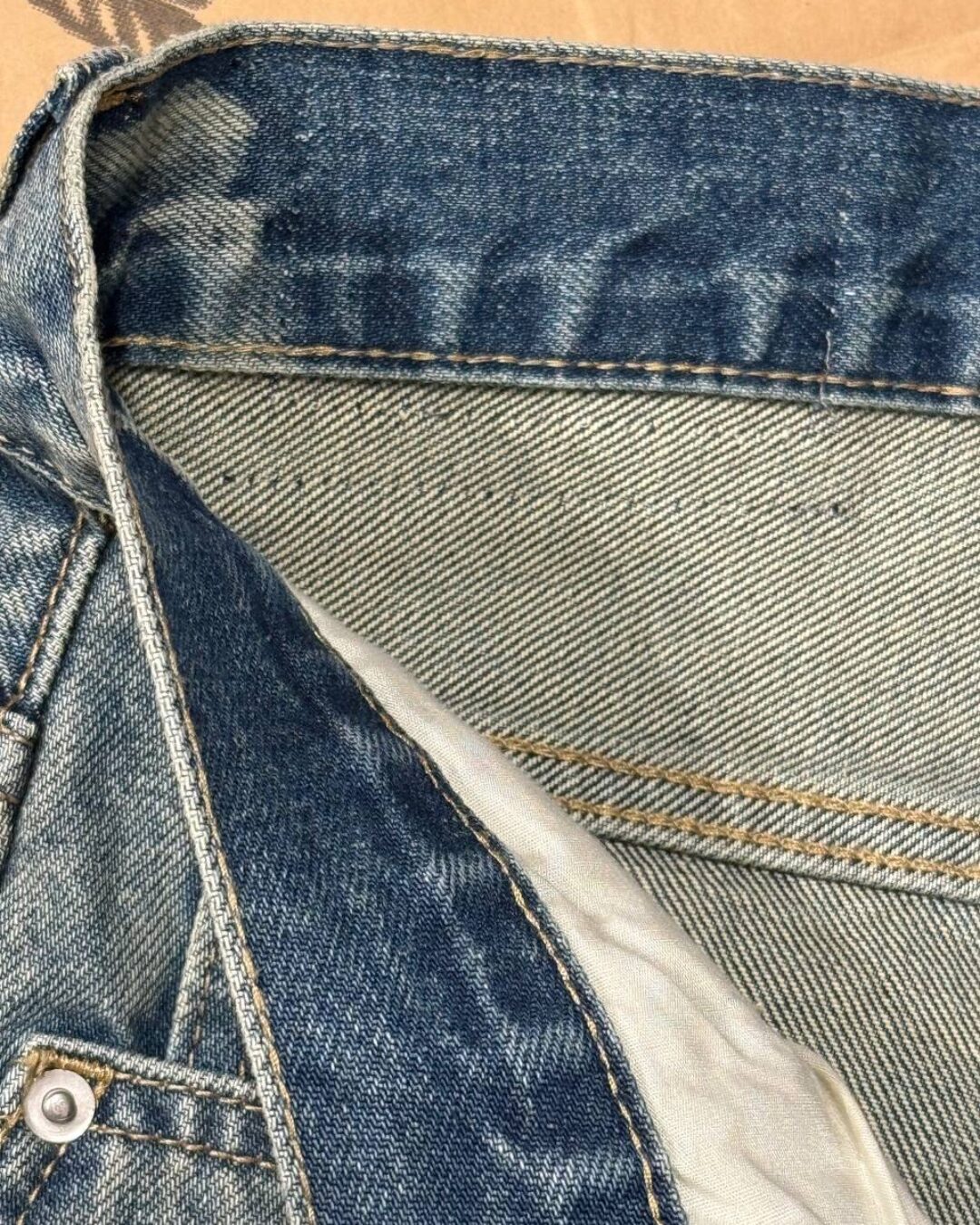 Джинсы Saint Laurent — изображение 6