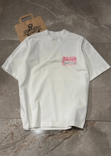 Футболка Vetements For Rent