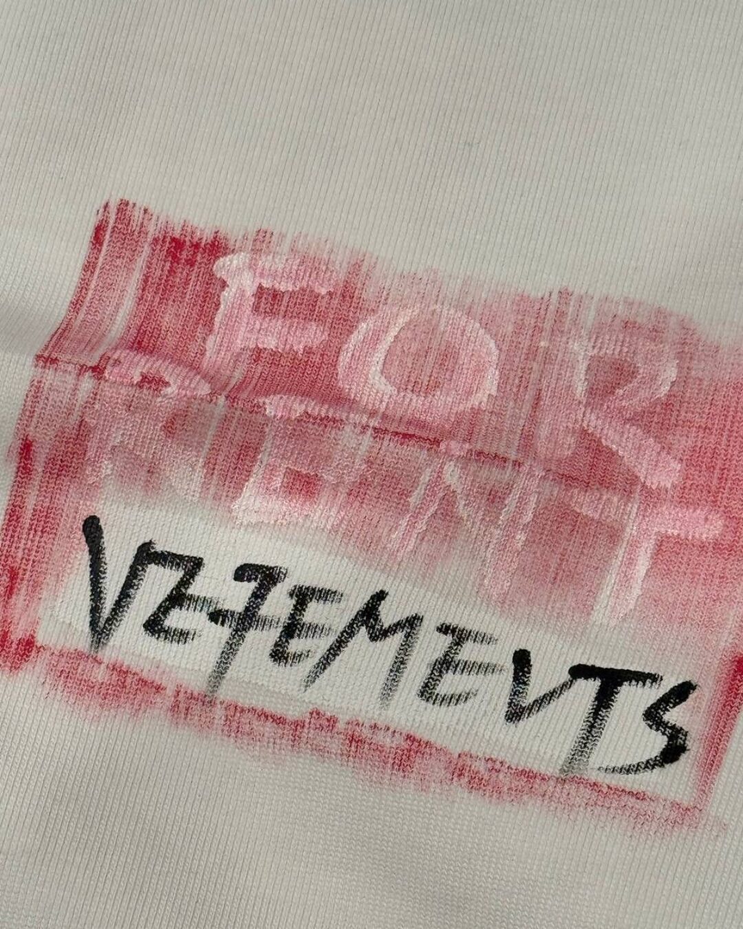 Футболка Vetements For Rent — изображение 5