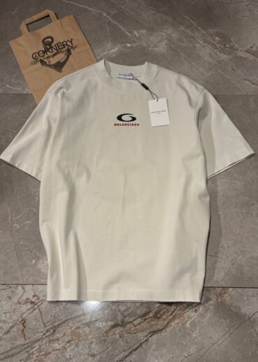 Футболка Balenciaga