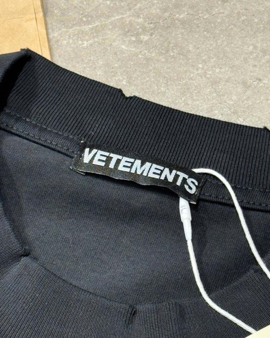 Футболка Vetements Moon — изображение 7