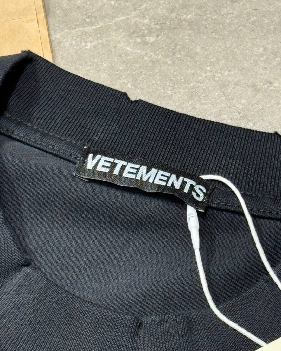 Футболка Vetements Moon — изображение 7