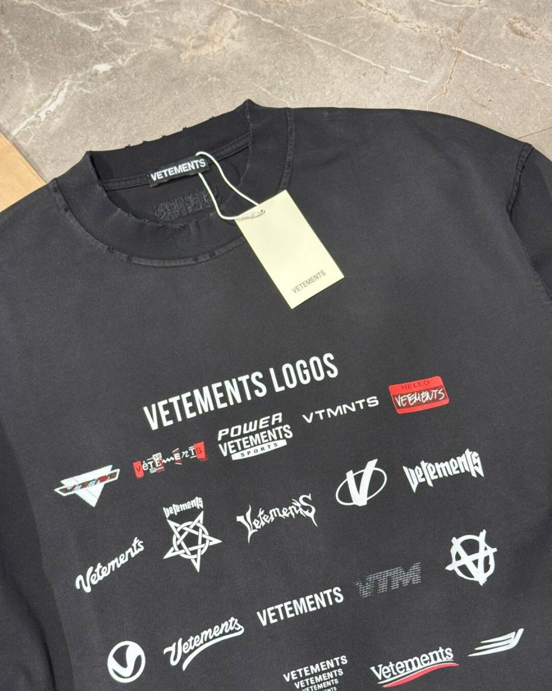 Футболка Vetements Logos — изображение 3