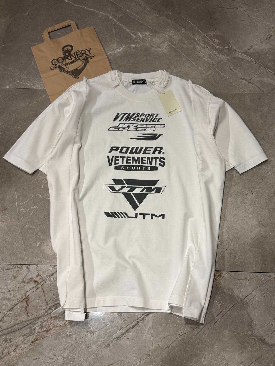 Футболка Vetements Logos