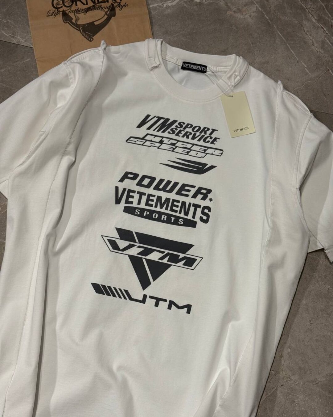 Футболка Vetements Logos — изображение 3