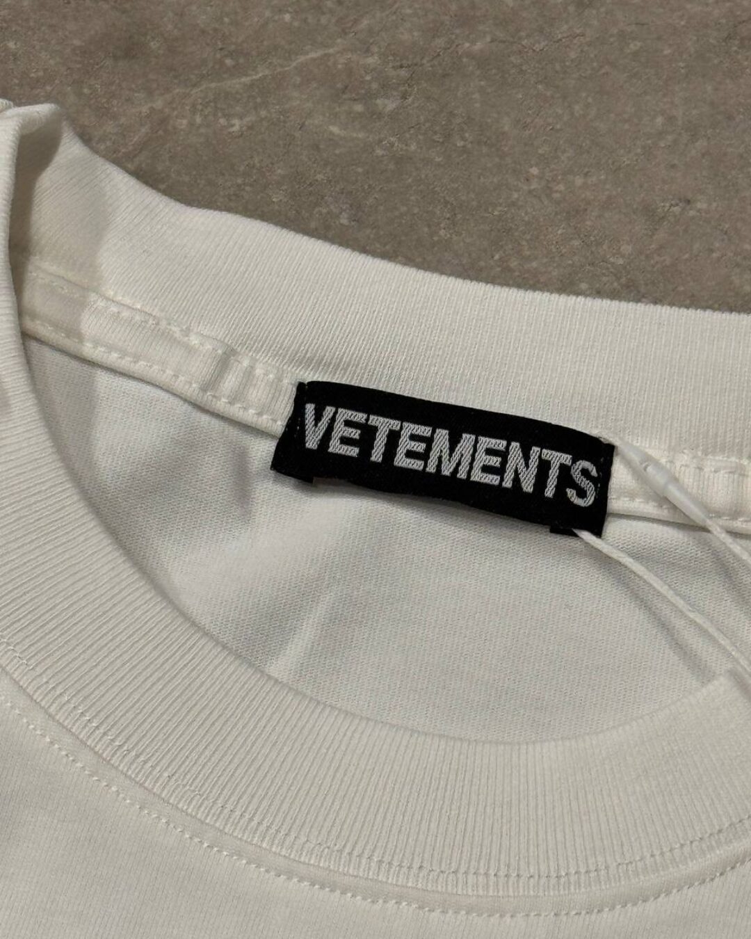 Футболка Vetements Logos — изображение 7