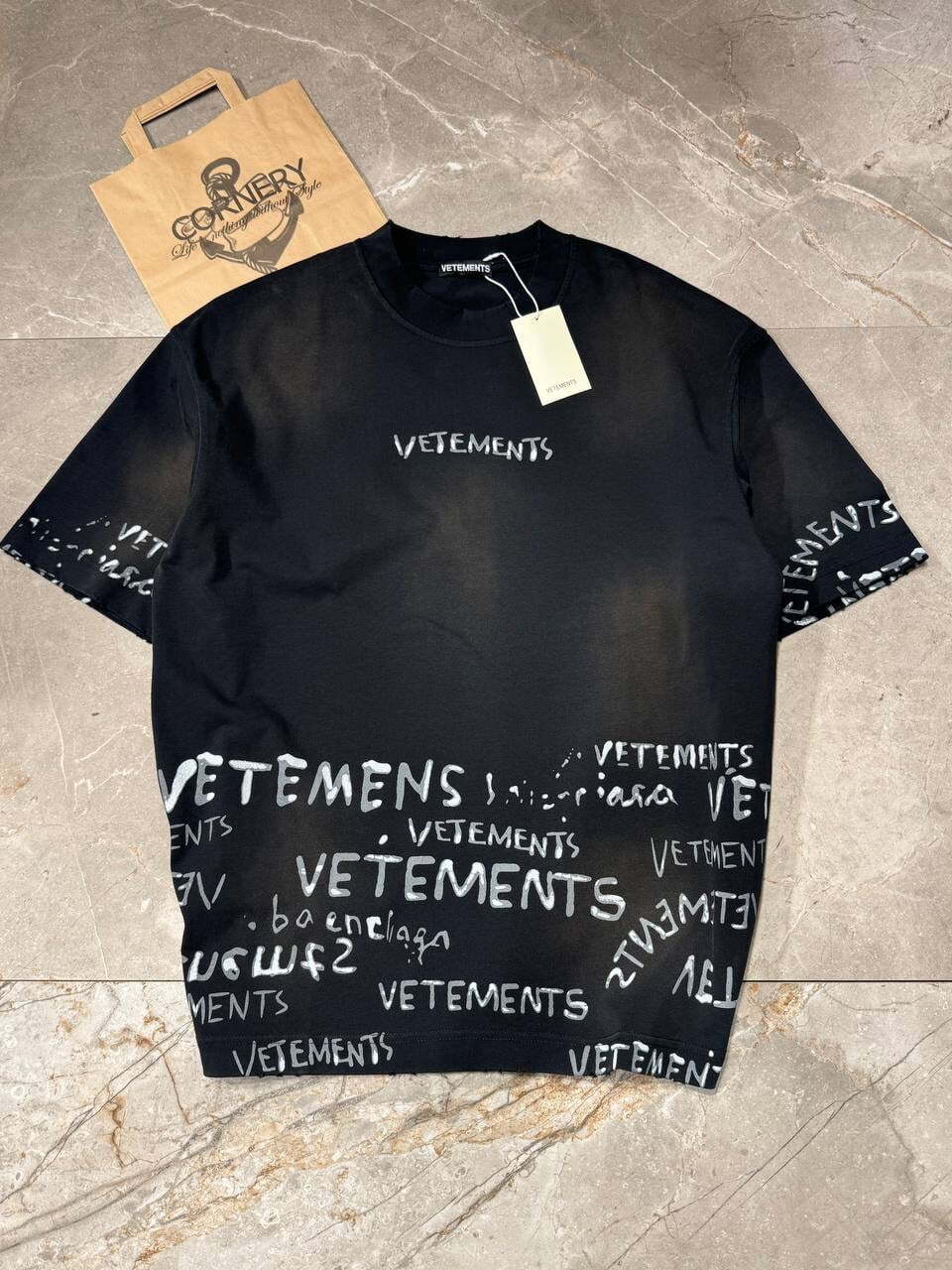 Футболка Vetements Shalk
