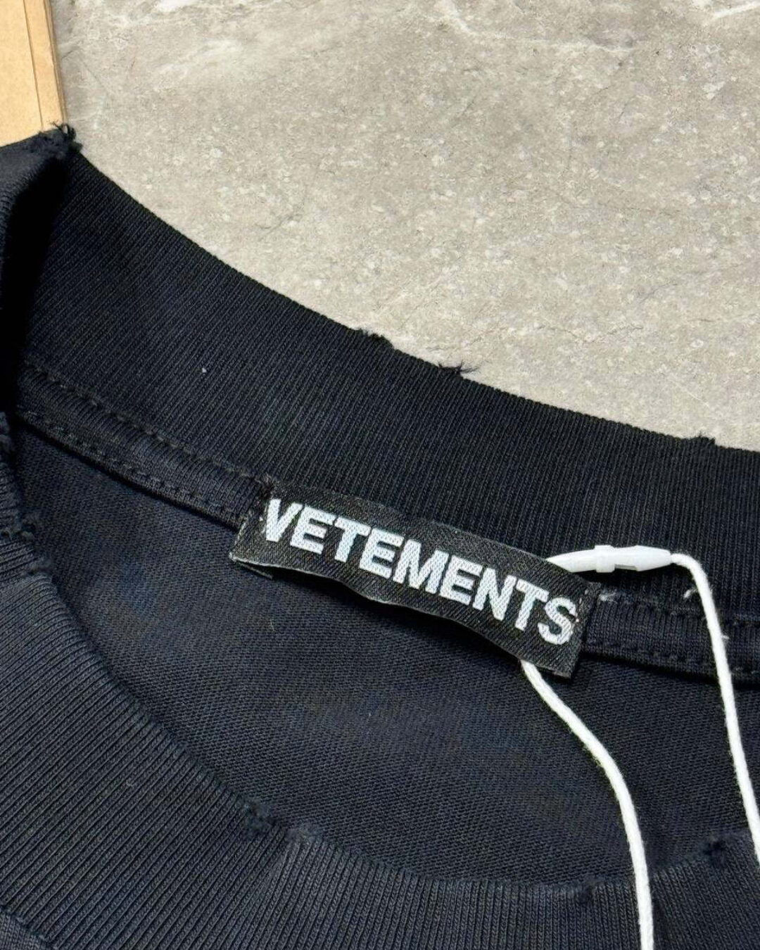 Футболка Vetements Shalk — изображение 4