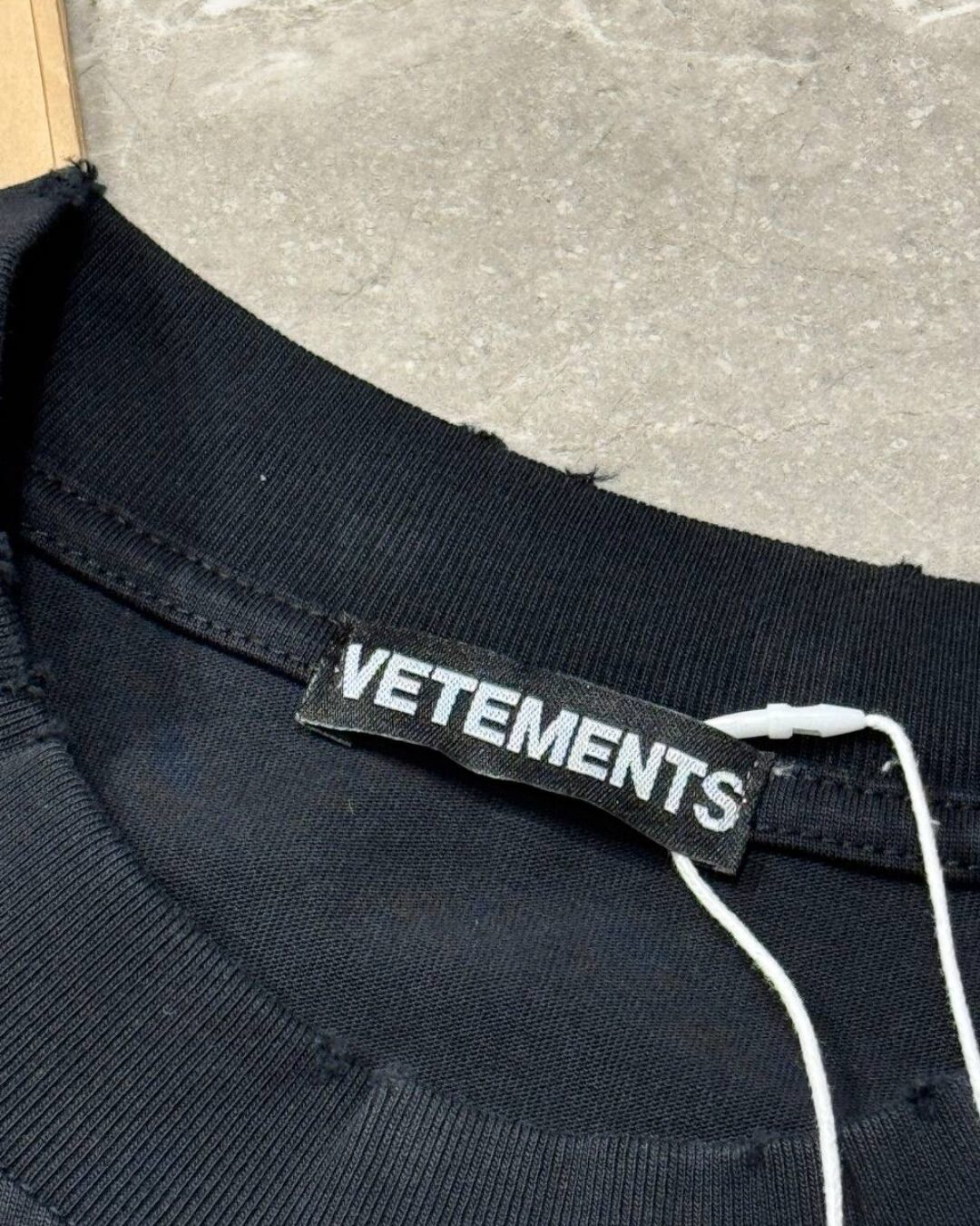 Футболка Vetements Shalk — изображение 4