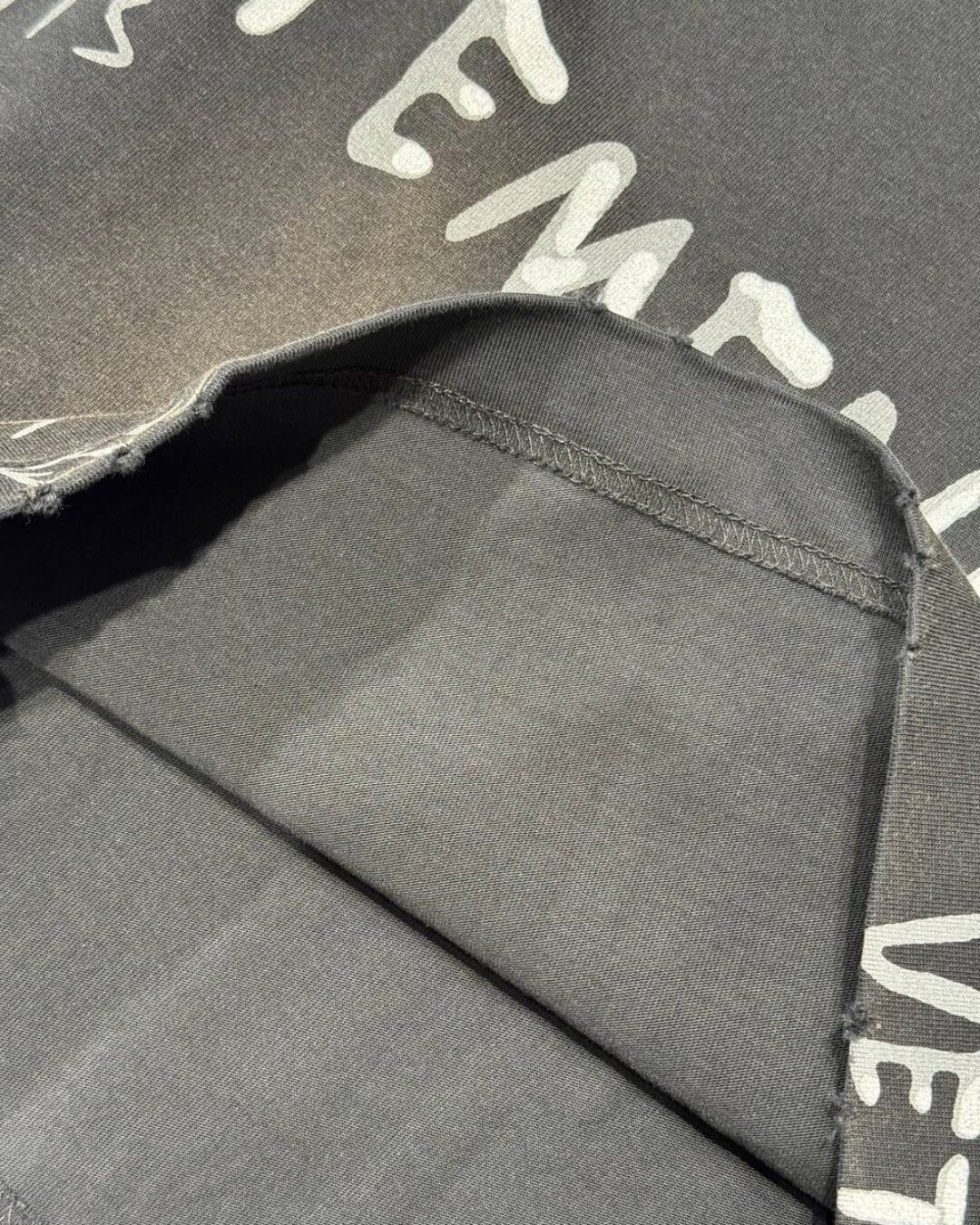 Футболка Vetements Shalk — изображение 6