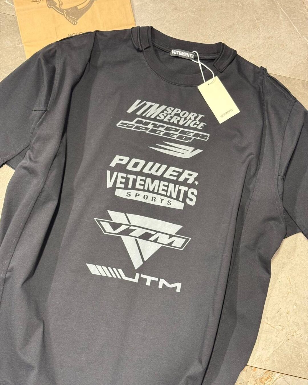 Футболка Vetements Logos — изображение 5