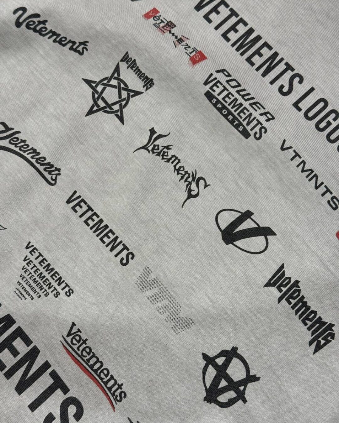 Футболка Vetements Logos — изображение 7