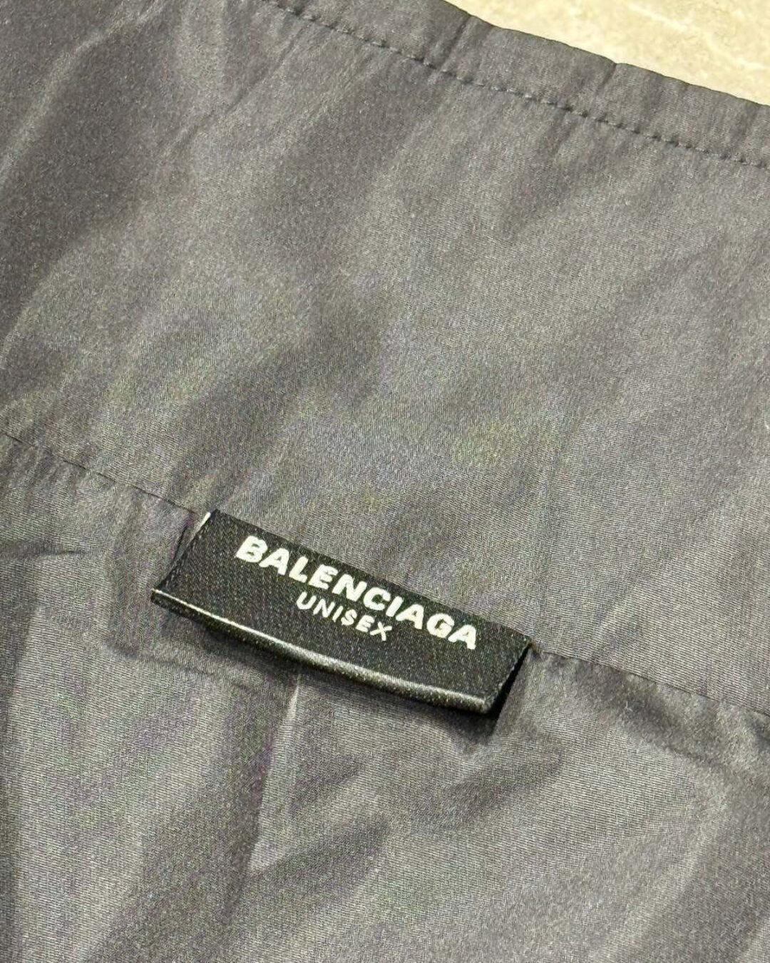 Ветровка Balenciaga — изображение 4