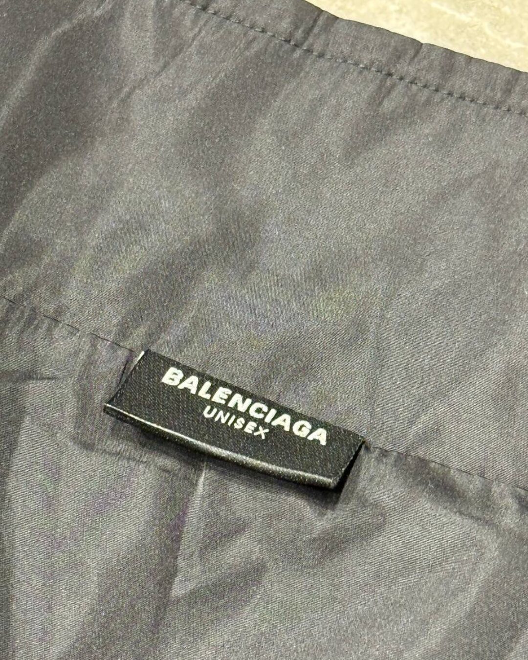 Ветровка Balenciaga — изображение 4