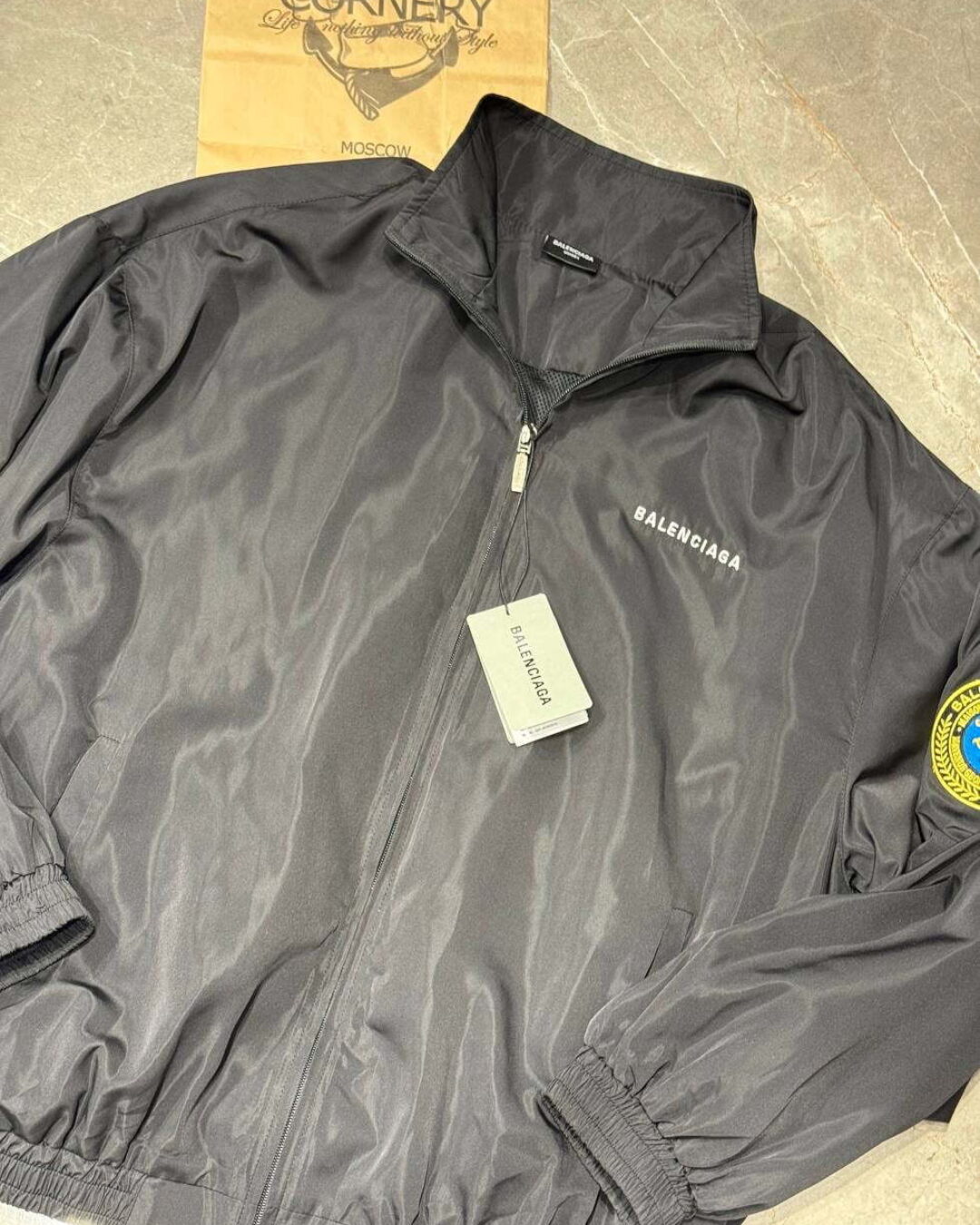 Ветровка Balenciaga — изображение 5