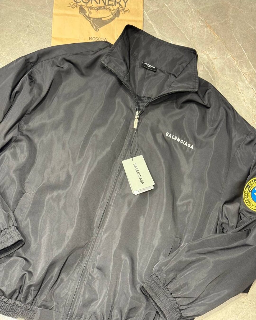 Ветровка Balenciaga — изображение 5