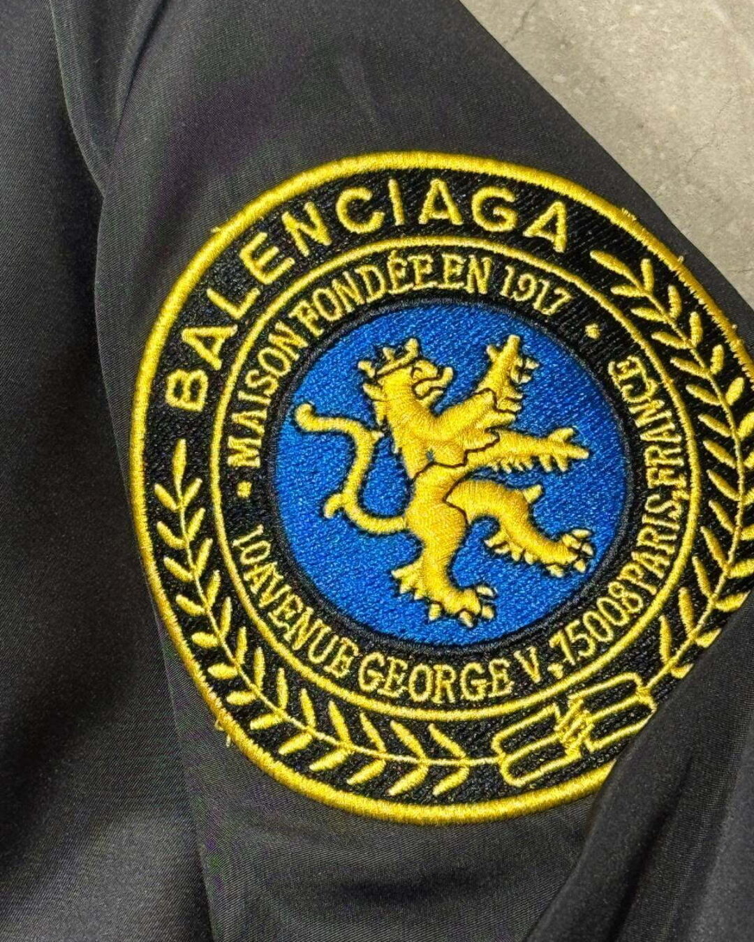 Ветровка Balenciaga — изображение 8