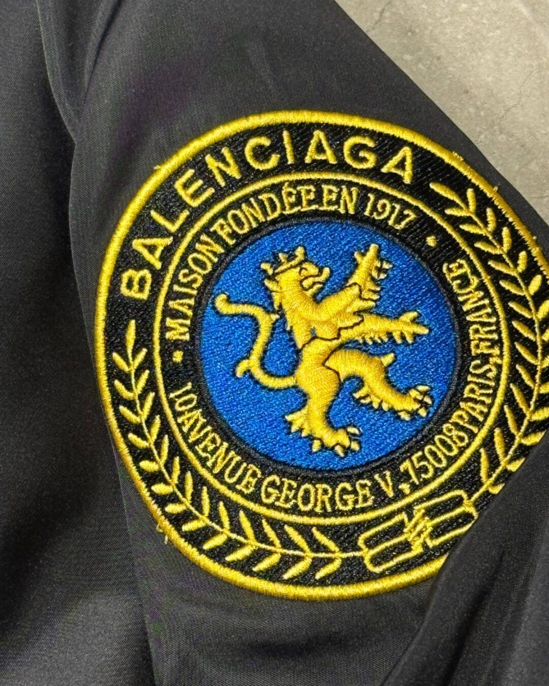 Ветровка Balenciaga — изображение 8