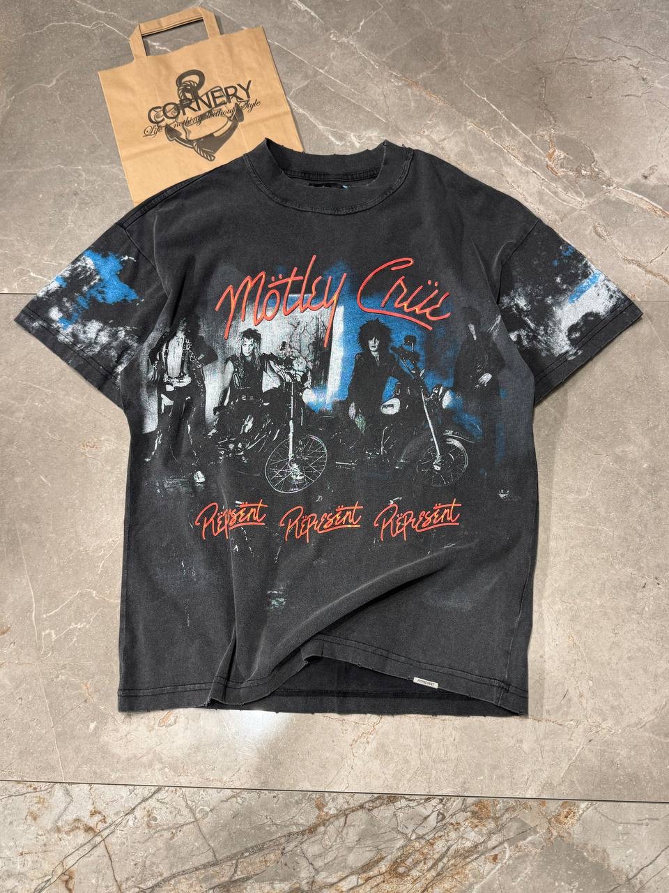 Футболка Represent