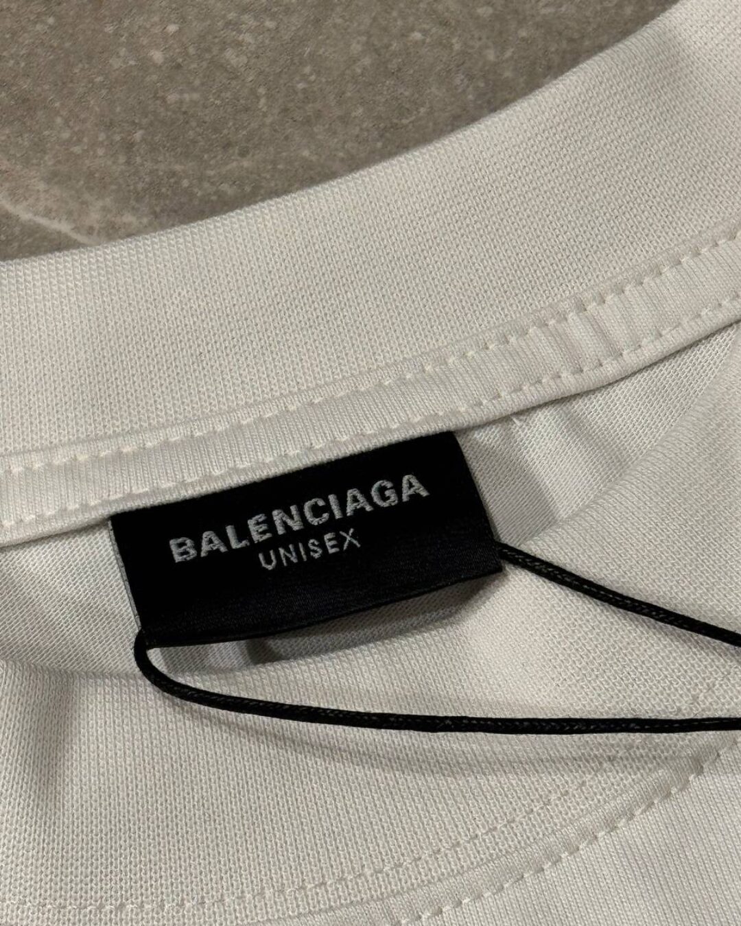 Футболка Balenciaga — изображение 4
