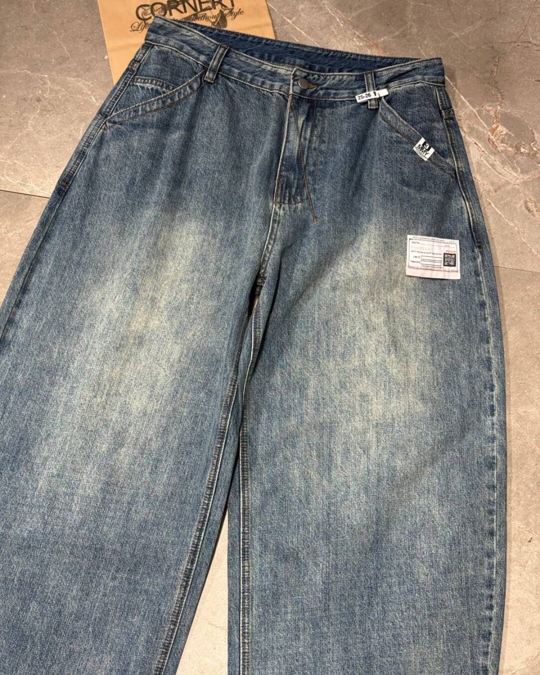 Джинсы Maison Mihara — изображение 3