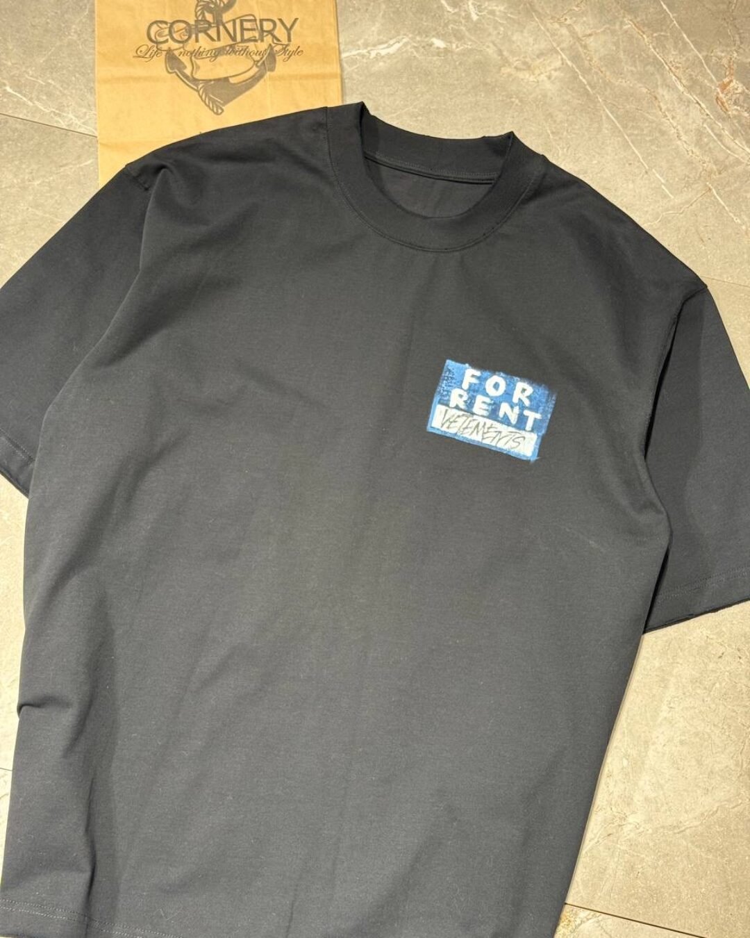 Футболка Vetements For Rent — изображение 3