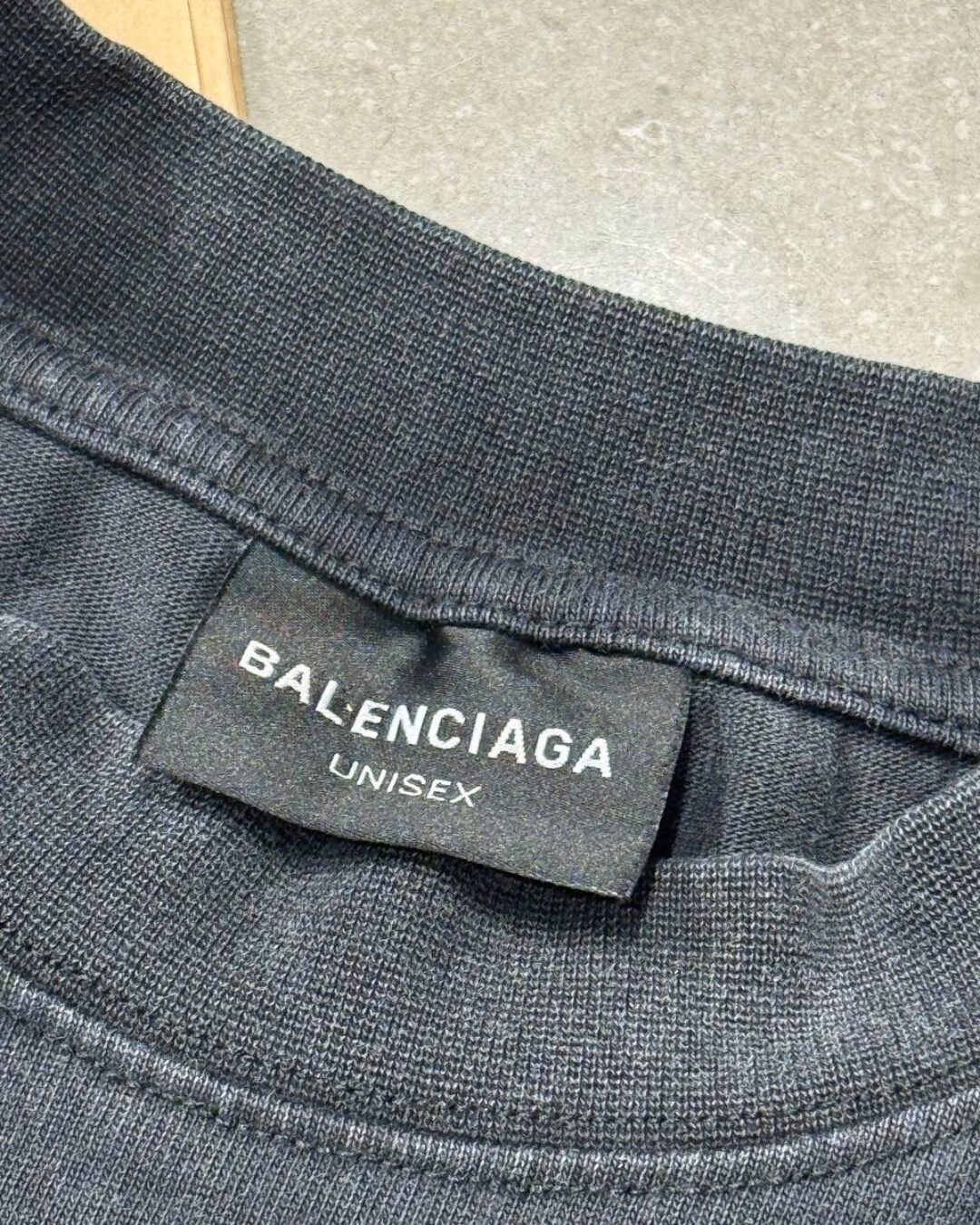 Футболка Balenciaga — изображение 4
