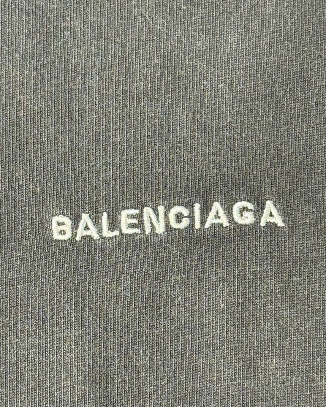Футболка Balenciaga — изображение 6