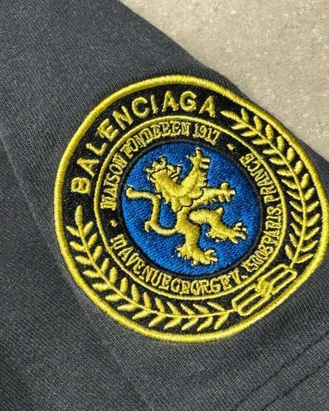 Футболка Balenciaga — изображение 8