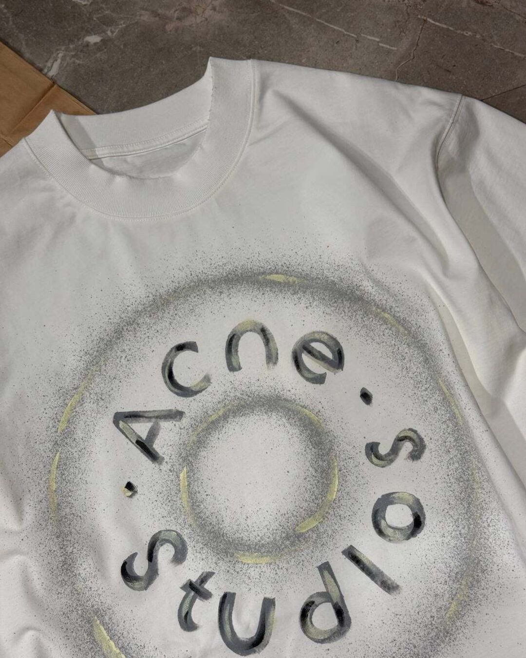 Футболка Acne Studios — изображение 3