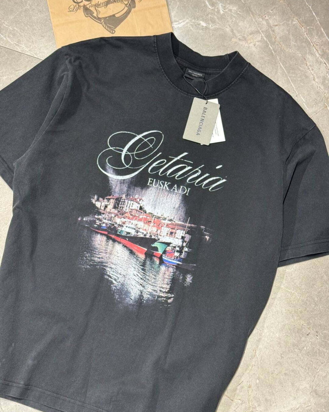 Футболка Balenciaga — изображение 5