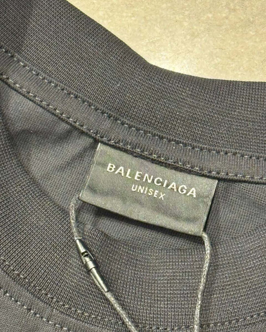 Футболка Balenciaga — изображение 7