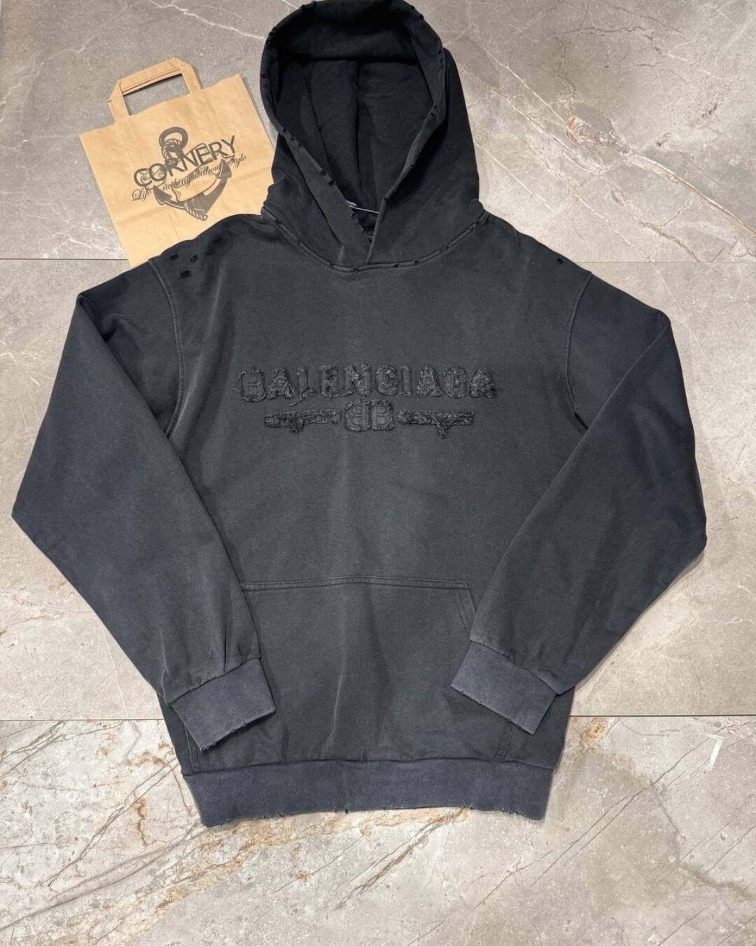 Худи Balenciaga — изображение 4
